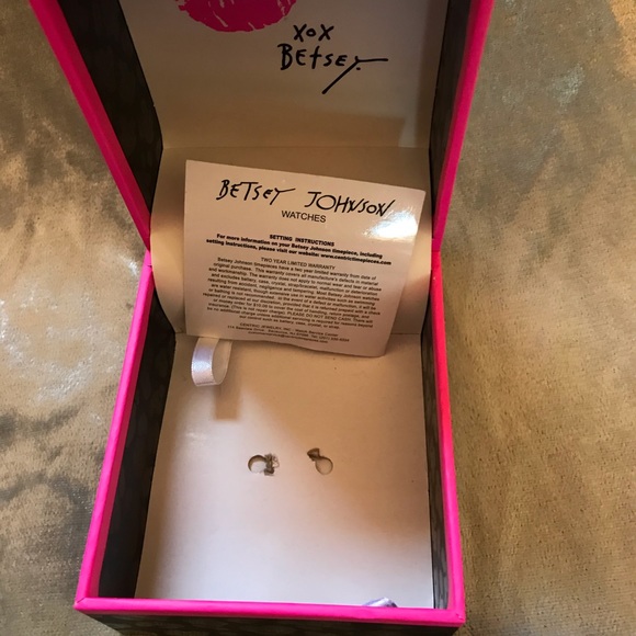 Betsey Johnson women’s watch NEW floral rhinestone - Picture 4 of 6